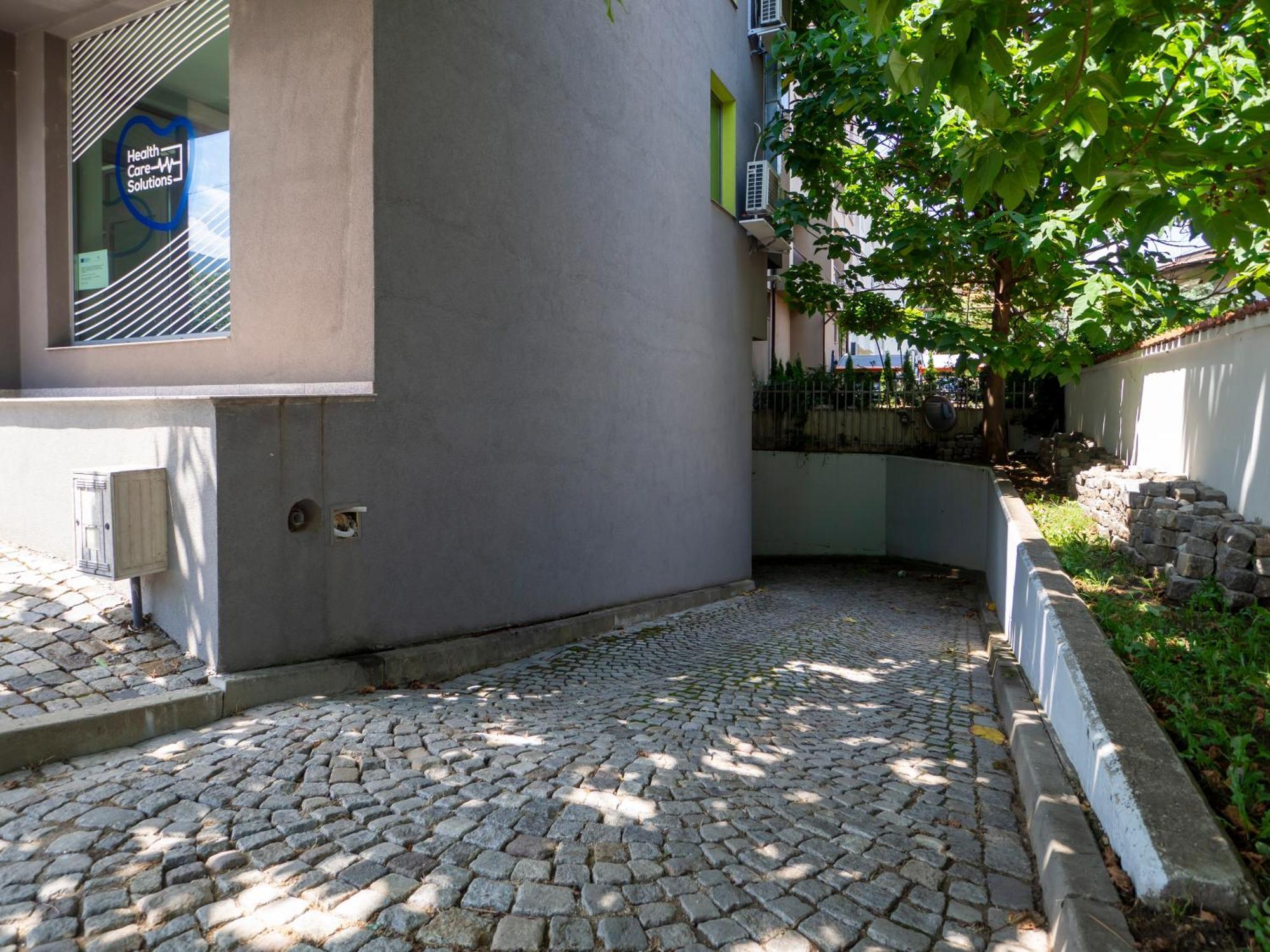 Слънчев Апартамент С Балкон До Болница Света София Exterior photo